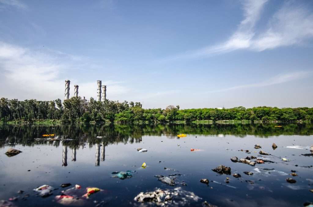 Plastics waste in Ocean